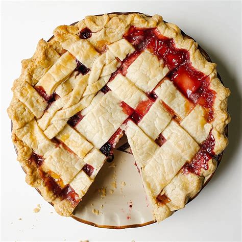 It's the ultimate summer pie recipe! Mary Berry Pie Crust Recipe - Blueberry Pie With Lattice Crust Recipe Zoebakes Eat Dessert First ...