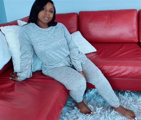 Reginae Carters Fans Say She Finally Looks Her Age Check Out The