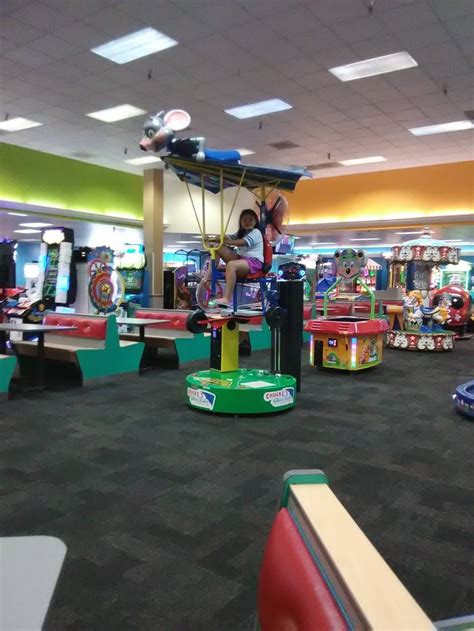 Chuck E Cheeses 2701 S Chase Ave Milwaukee Wi 53207 Usa