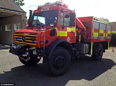 derbyshire fire service criticised for buying truck to rescue obese people daily mail online