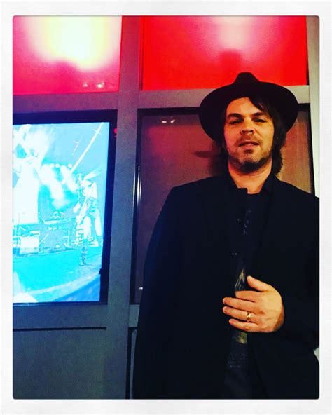 Gaz Coombes On Twitter Flying Back To The Uk Later Todaybeen