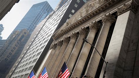 Everyone is talking about michelle obama but turns out my fashion icon is janet yellen pic.twitter.com/10snrjcdps. U.S. stocks gain on inauguration eve and Yellen call for ...