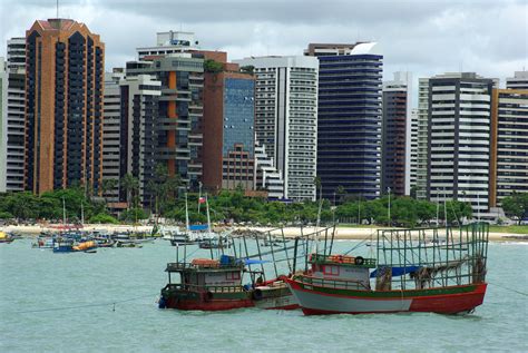 Sandy coastal plain, rising to a high plateau. Fortaleza - City in Brazil - Thousand Wonders