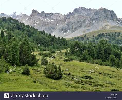 Impressive Mountain Peaks Hi Res Stock Photography And Images Alamy