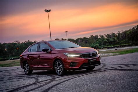 Check out updated interior, new exterior design, added features and much more.#supercartv. Honda City RS e:HEV Driven, Here's What It's About