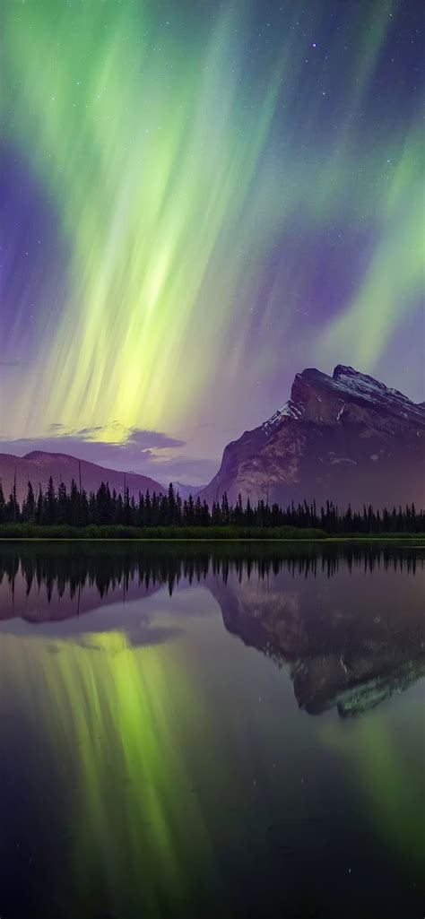 Aurora Borealis Mountains Lake Reflection Banff Na Iphone Wallpapers