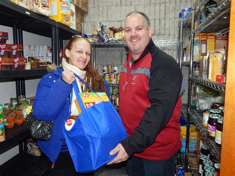 The salvation army food bank can be reached and you may first contact the local salvation army center to get more information. Food Services - The Salvation Army in Canada