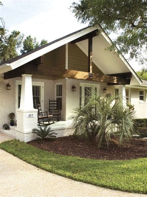 See more ideas about brick ranch houses, brick ranch, ranch house. A bit modern for me, but I like the column and the colors ...