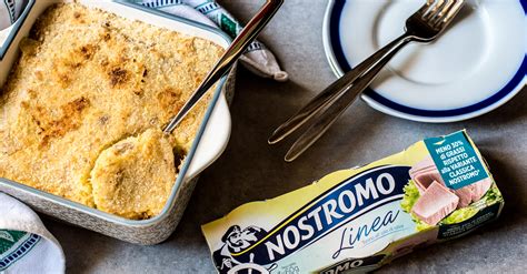• 400 g di patate a pasta gialla • 200 g di tonno • 1 mazzetto di fagiolini • 4 cucchiai maionese • sale q.b. Gateau di patate e tonno linea all'olio di oliva - Tonno ...