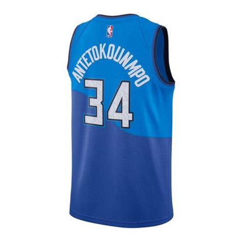 Inspired by the great lakes and the meaning of their home city, milwaukee, the bucks give us this year's city jersey, the gathering place. Camiseta Giannis Antetokounmpo Milwaukee Bucks City Edition 2021 junior | BasketWorld