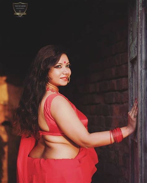 Pin On Plus Size Indian Model