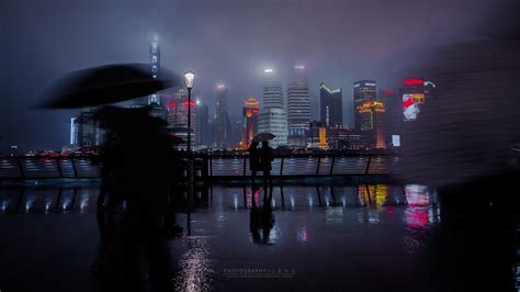 This Is A Beautiful Night In Rainy Shanghai！！