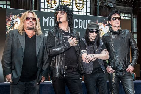 Mötley Crüe confirms band will reunite, tour in 2020 - 6abc Philadelphia