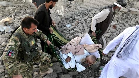Both operated with heavy assistance from the united states. Taliban bomben sich Weg zur Macht: 75 Menschen sterben ...