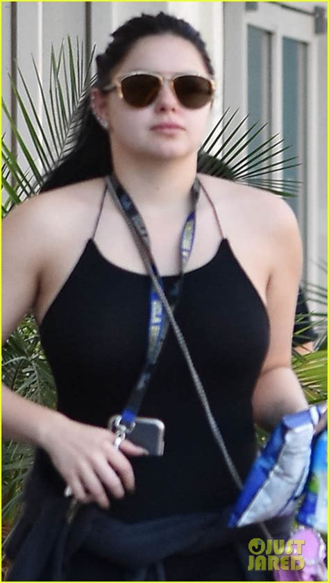 Full Sized Photo Of Ariel Winter Kicks Off Her Day With A Workout 02