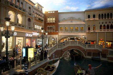 Venetian Palazzo To Remain Open Without Layoffs Sands