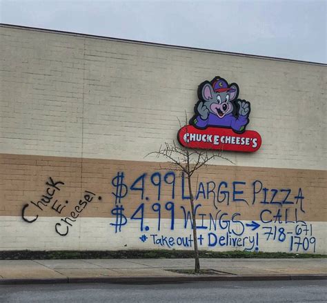 Chuck E Cheeses New Sign In New York Pics
