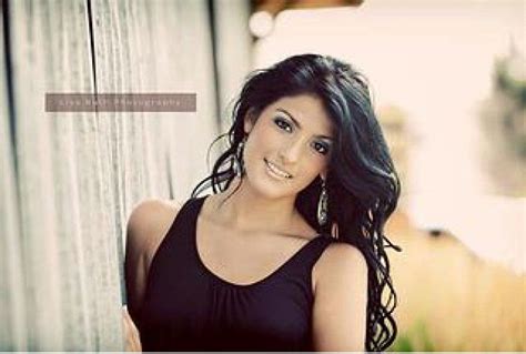 oakdale woman needs your vote to become miss minnesota latina oakdale mn patch
