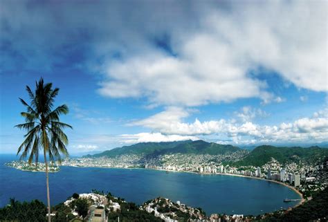 Las temperaturas pueden variar entre los 32 °c (enero) y los 34 °c (junio). Visita Acapulco | Guía Turística de Acapulco, Gro.