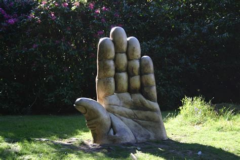 Hand Sculpture Sculpture Of A Hand In Wales James F Clay Flickr
