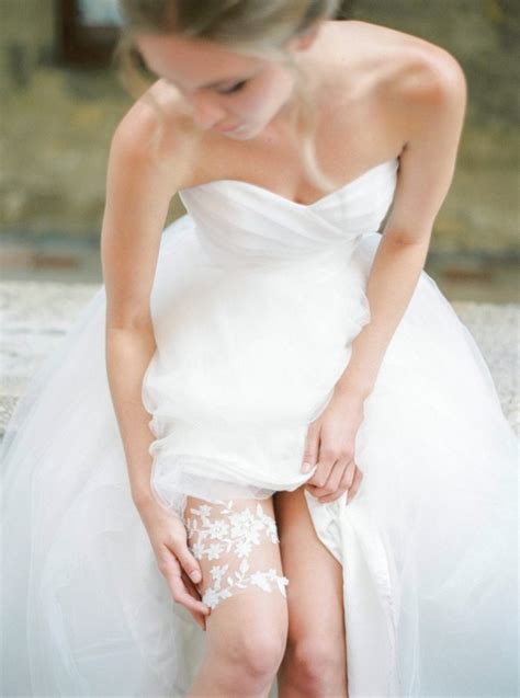 Fast Free Shipping New Bride Wedding Garter Plum White Prom