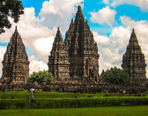 Candi Prambanan Wisata Bersejarah Di Yogyakarta Yang Wajib Dikunjungi