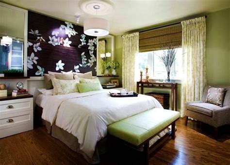 Choosing the correct bedroom feng shui color can help to bring the specific energy flow that you are. Good Feng Shui for Bedroom Decorating, Colors, Furniture ...
