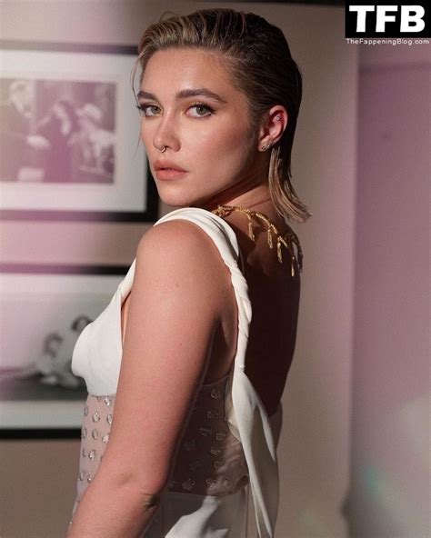 florence pugh looks stunning at the academys 13th governors awards 52