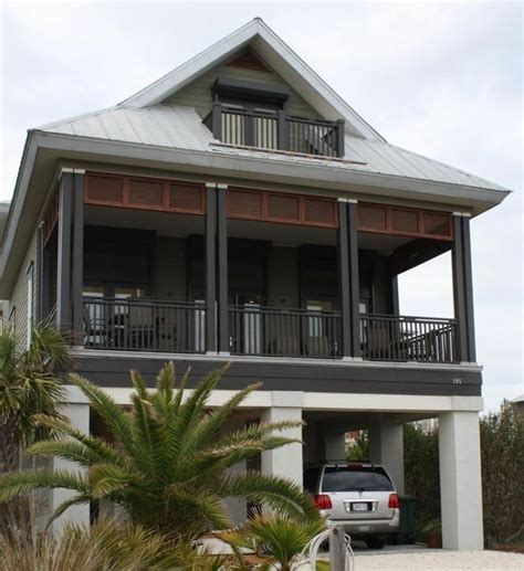Casual informal and relaxed define coastal house plans. Pin by Rachel Pugh on Rumah minimalis kayu | Modern beach ...