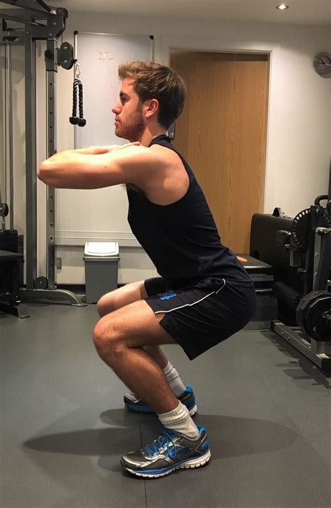 4 Squat Bottom Side 1 G4 Physiotherapy And Fitness