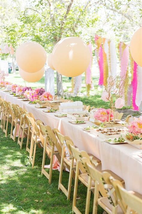 22 Adorable Spring Baby Shower Themes Baby Shower Ideas Tea Party