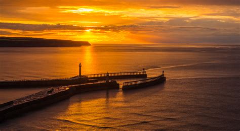 Photographs Of Whitby Sunsets - Whitby Photography