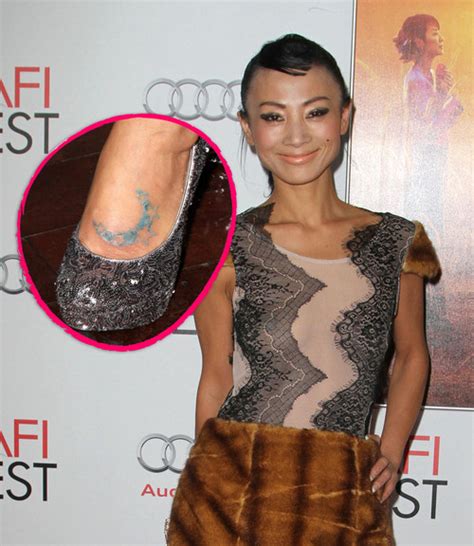 Bloß Aufgemalt Bai Ling Zeigt Ihr Fuß Tattoo Promiflashde