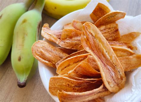 Homemade Banana Chips Recipe The Foodies Avenue