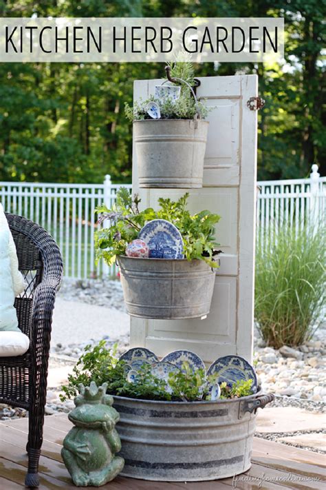 Diy backyard idea outdoor bench: Top 10 Creative DIY Backyard Projects - Top Inspired
