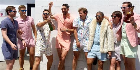 College Bros Join The Party Late With Viral Romphim