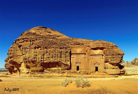 We need a series of these to cover a decent amount of the immense number of unesco sites. madain saleh saudi arabia - Bing images | World heritage ...