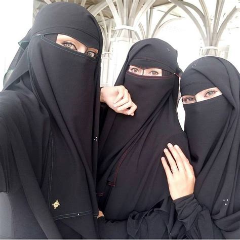 Likes Comments Niqab Is Beauty Beautiful Niqabis On Instagram Hijab Burqa