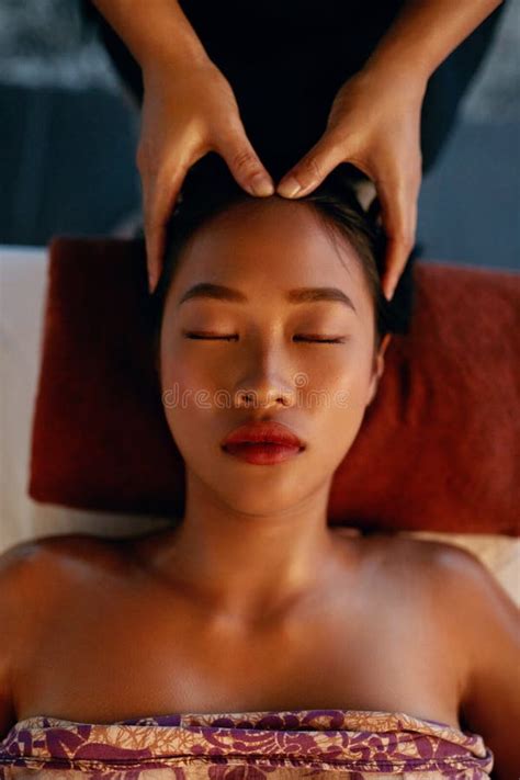 Spa Massage Hands Massaging Woman Head At Thai Beauty Salon Stock Image Image Of Salon