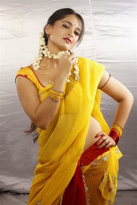 Sexy Anushka Shetty In Saree In Vaanam Movie Filmi Tamasha E