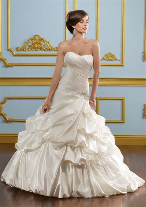 Wedding dresses & bridesmaids inspiration! Dillard's Wedding Dresses: Simple, Fabulous, and Amazing ...