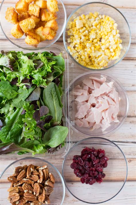 Check spelling or type a new query. Leftover Thanksgiving Salad Recipe | Pizzazzerie