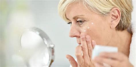 Want To Look Younger Here Are 7 Effective Home Remedies To Get Wrinkle