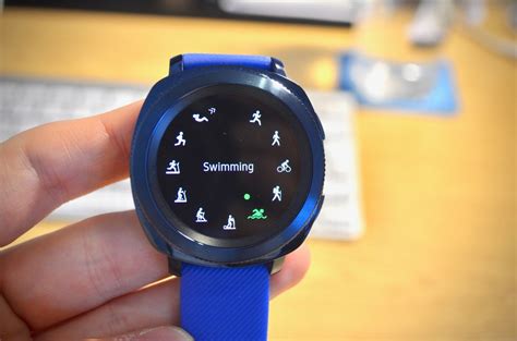Get accurate, all day fitness tracking, easy calorie entry and personal overall, the gear sport is an all around wonderful smart watch. Samsung Gear Sport smartwatch and fitness tracker review