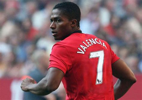 Category article antonio valencia, man utd, wallpaper. Manchester United's latest No.7 - Antonio Valencia (With ...