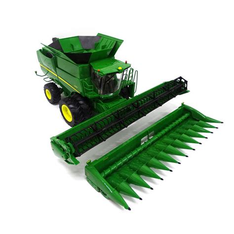 47101 116 John Deere S690 Combine With Grain And Corn Heads Action Toys