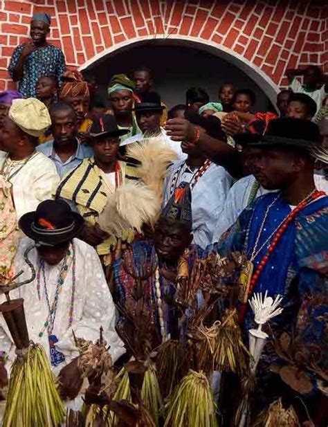 Ifá Tradicional La Práctica Milenaria De La Religión Yoruba Ilé Awo