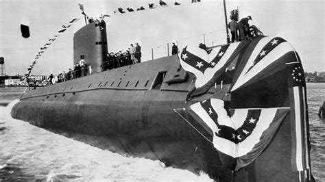 21 Janvier 1954 Mise à Leau Du Nautilus Premier Sous Marin Nucléaire