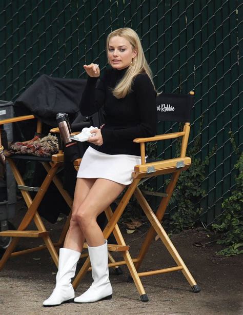 Margot Robbie On The Set Of Once Upon A Time In Hollywood 10142018 Margot Robbie Bikini