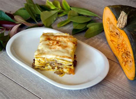 L'aggiunta della salsiccia lo rende più. Ricetta lasagne Zucca, Funghi e Salsiccia - Amore al Tegamino